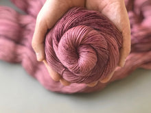 Load image into Gallery viewer, Old romance.  Fingering 100% Merino SW (4309694644258)