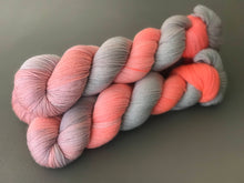 Load image into Gallery viewer, Sweet summer.  Fingering 100% Merino SW (4309696118818)